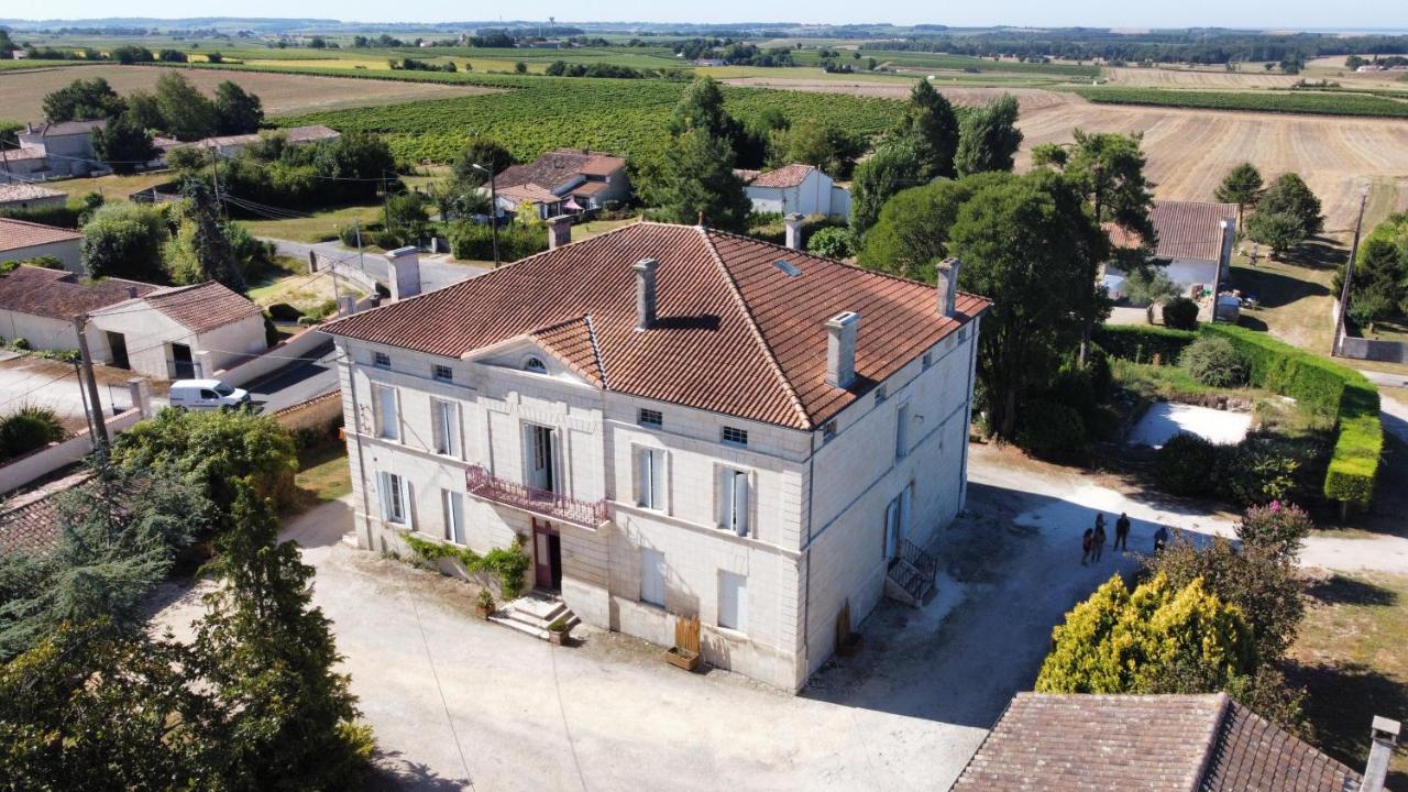 Les Croque-Notes, Chambres Et Table D'Hotes Lorignac Экстерьер фото