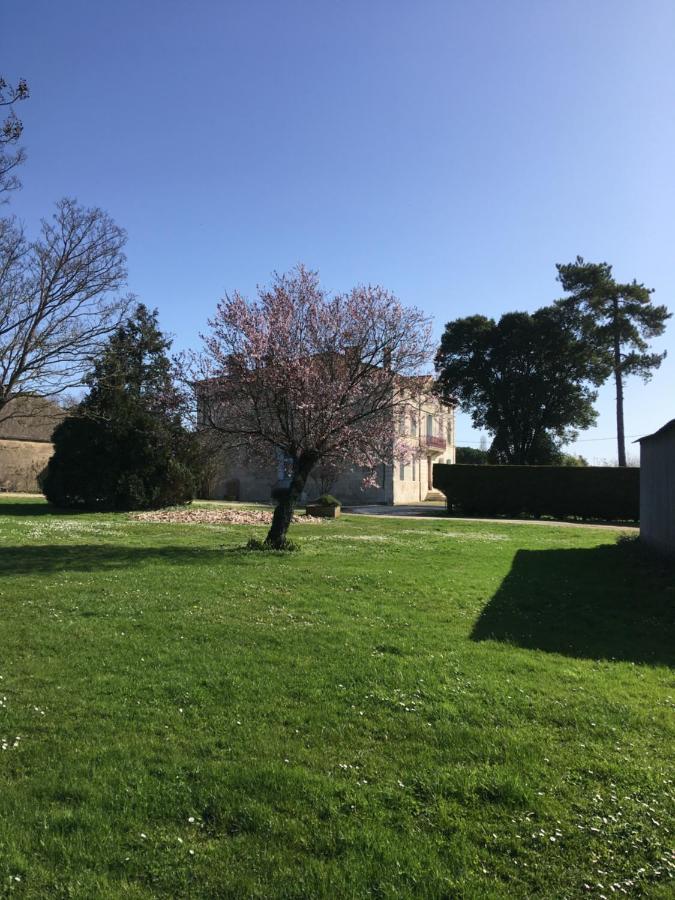 Les Croque-Notes, Chambres Et Table D'Hotes Lorignac Экстерьер фото